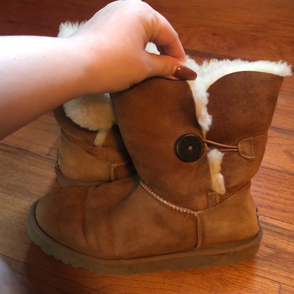 bailey button Uggs
